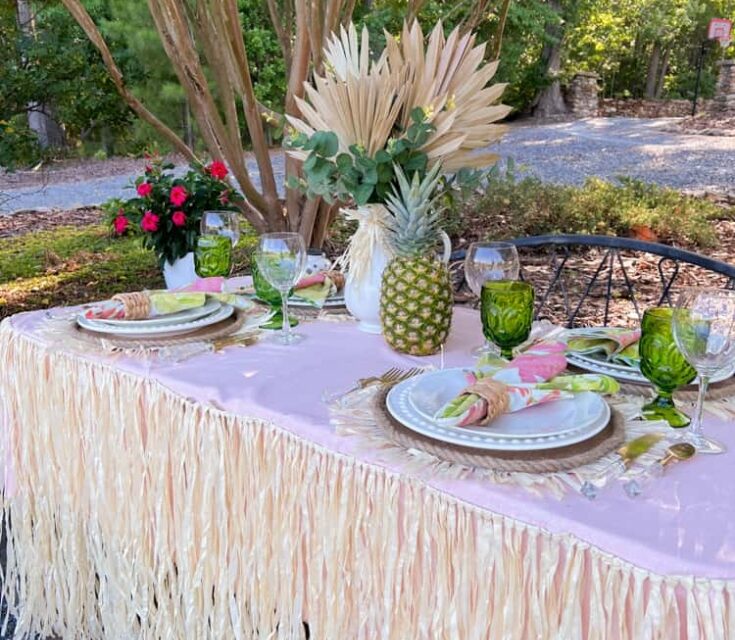 Elegant Hawaiian Party Decor